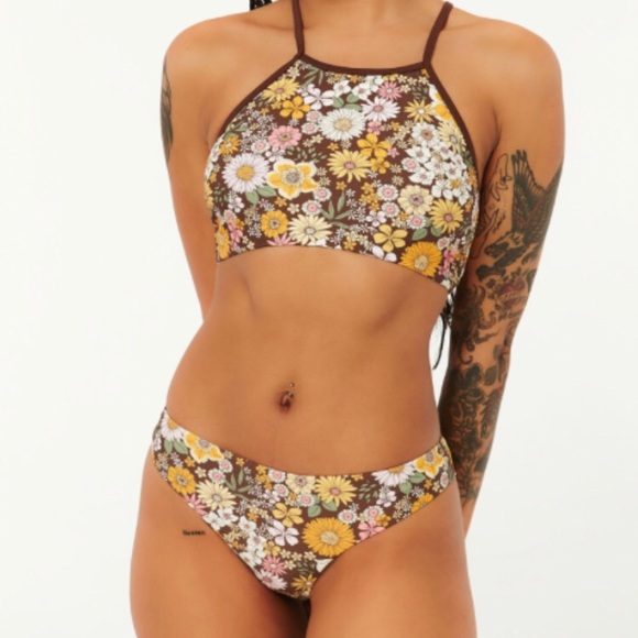NWT Retro Floral Cheeky Bottom Ardene Bikini - Picture 1 of 9